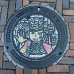 鳥取銀行前（「うらじゃ」マンホール）