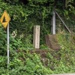 丹波市氷上町朝阪（子午線モニュメント）