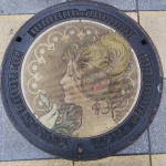 羽（LA PLUME）（堺市デザインマンホール）