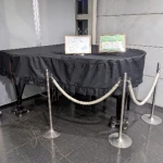 レバンテ垂水2番館1階ロビー（ストリートピアノ）