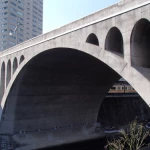 聖橋（一風変わった橋）