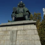 武田信玄（甲府駅前）（戦国時代の武将像コレクション）