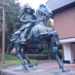 南部師行（根城址　八戸博物館前）（戦国時代より前の時代の武将像コレクション）